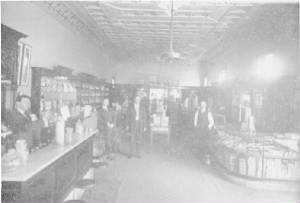 drberryhesterlydrugstoreeatellmand2ndstreet1920.jpg